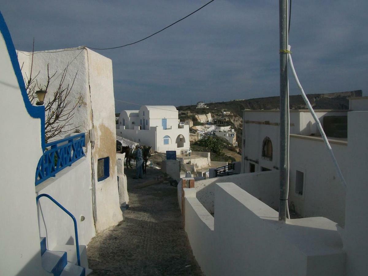 הוילה תירסיה Agrilia Secluded Cave House מראה חיצוני תמונה