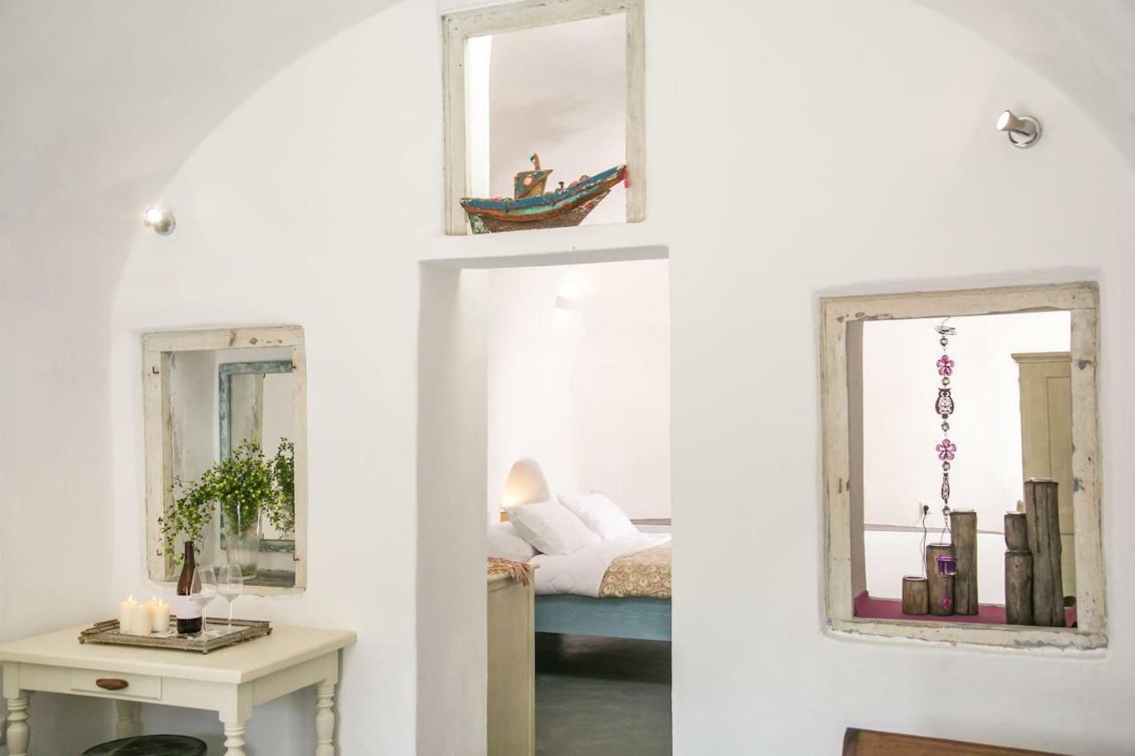 הוילה תירסיה Agrilia Secluded Cave House מראה חיצוני תמונה