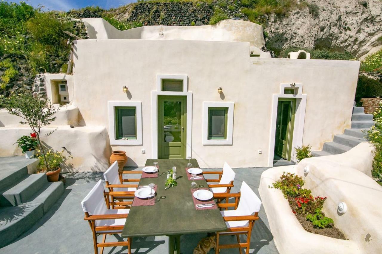 הוילה תירסיה Agrilia Secluded Cave House מראה חיצוני תמונה