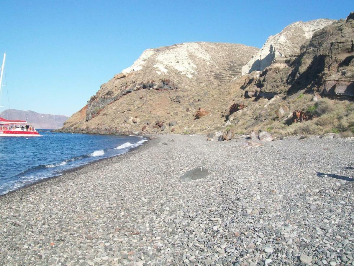 הוילה תירסיה Agrilia Secluded Cave House מראה חיצוני תמונה